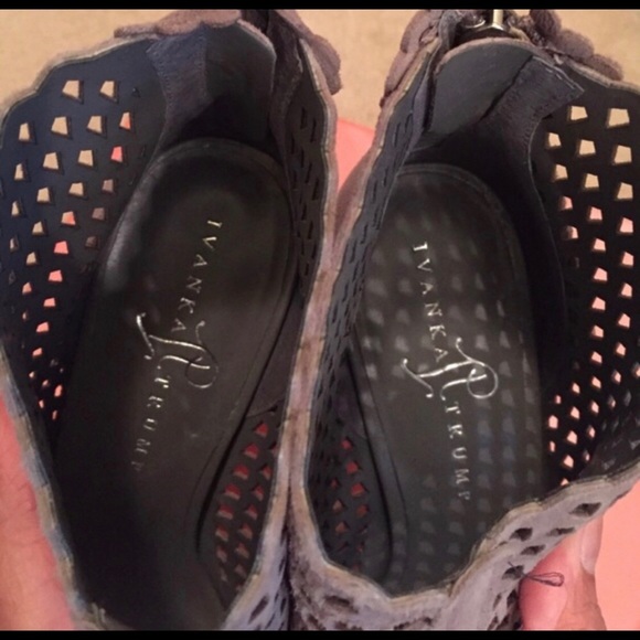 Ivanka trump heels size 7.5 - Picture 3 of 3
